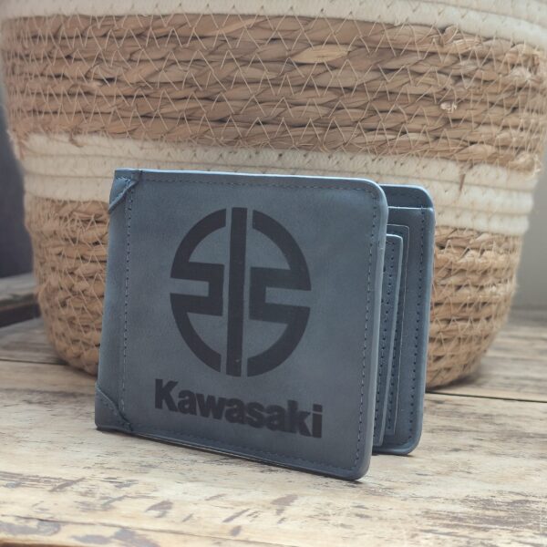 Portefeuille Kawasaki en cuir PU gravé laser - DECOMOVE